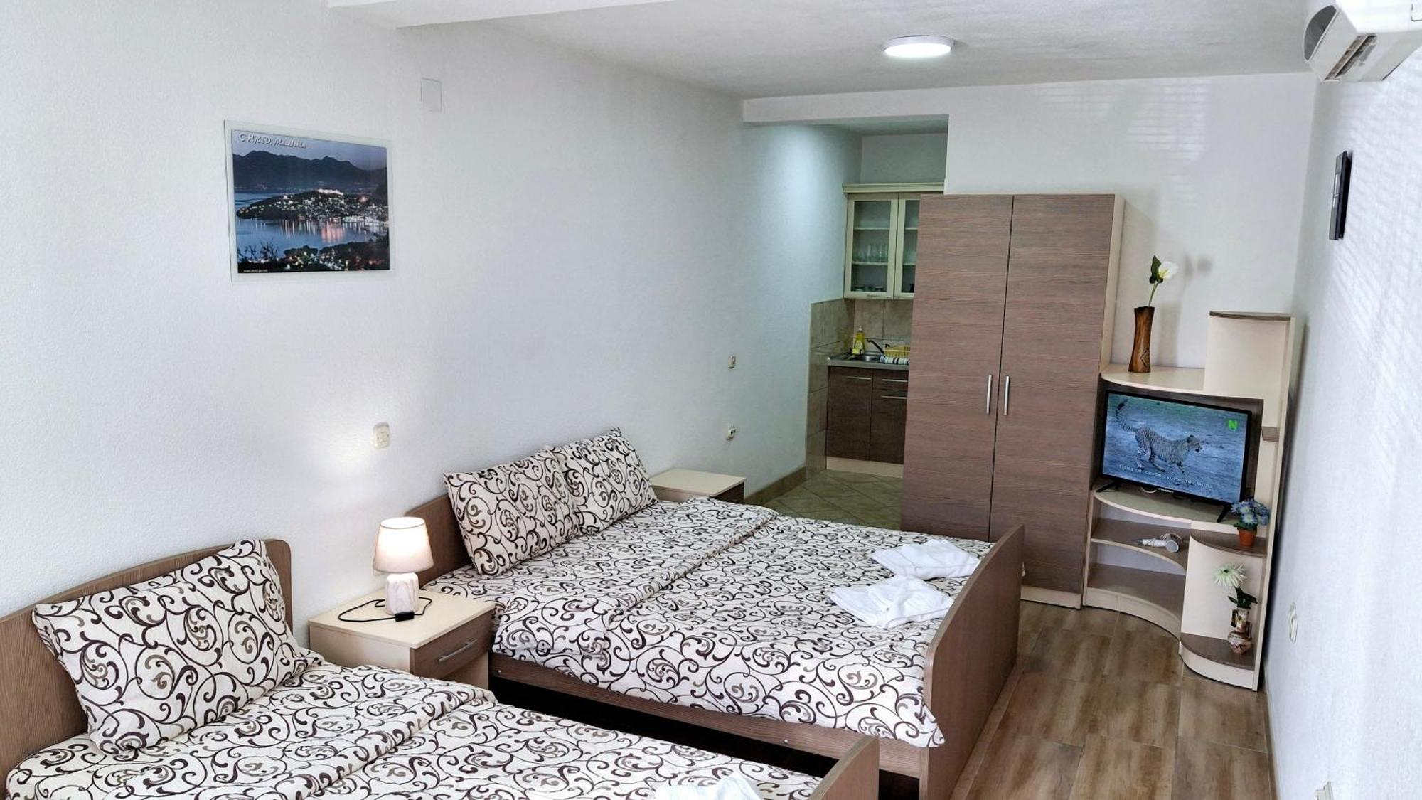 Tomic * Ohrid