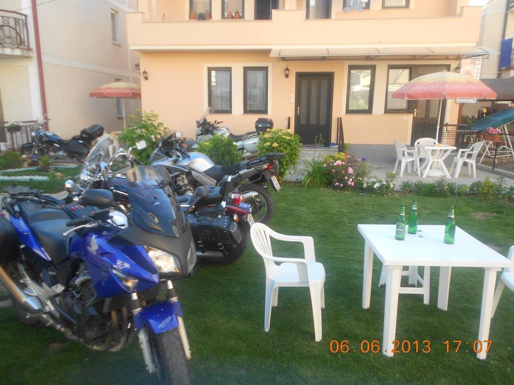 Apartament Tomic *